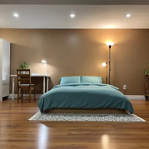  Apartment Entire Basement In Mississauga, Etobicoke